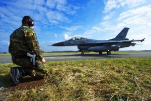 Američka ambasadorica kaže da ukrajinski piloti treniraju na avionima F-16