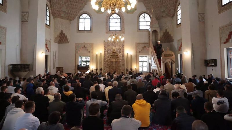 Reis Kavazović: Nepravda koju decenijama trpi palestinski narod crna je mrlja na savjesti čovječanstva