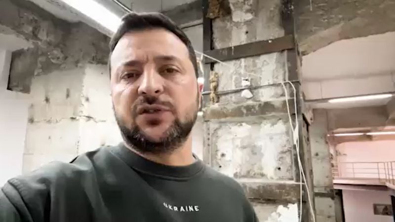 Zelenskiy posjetio ukrajinske trupe na sjeveroistoku zemlje