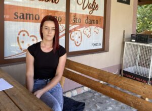 Udruženje Pomozi.ba pokrenulo apel za liječenje 28-godišnje Adelise iz Viteza