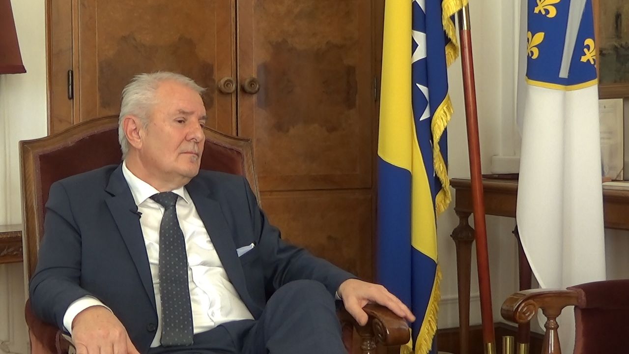 Čestitka potpredsjednika Federacije Bosne i Hercegovine Refika LENDE povodom praznika Uskrsa