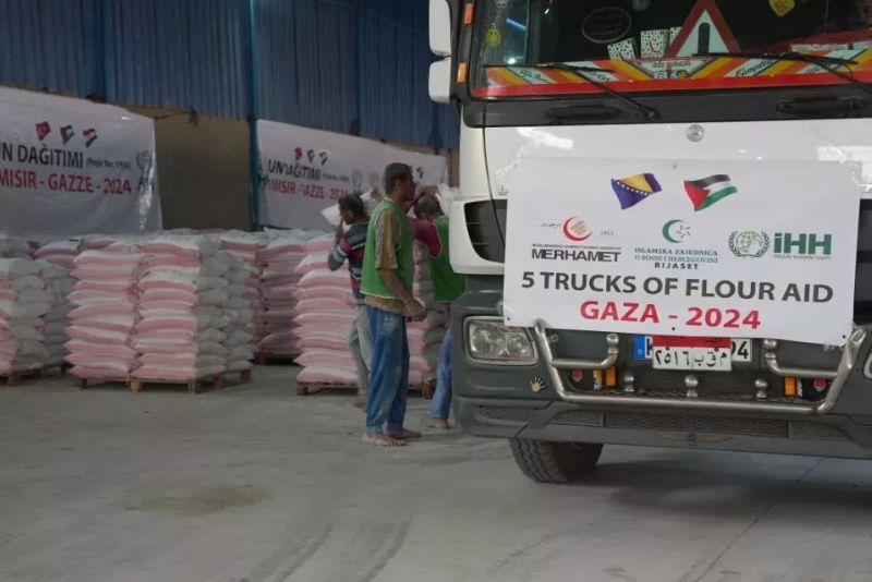 Merhamet uputio 100 tona brašna u Gazu, konvoj bi trebao stići sutra