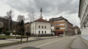 U BiH danas oblačno uz slabu kratkotrajnu kišu