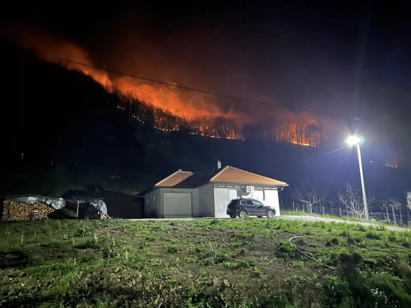 Vatrogascima kiša pomogla u gašenju požara u više bh. gradova