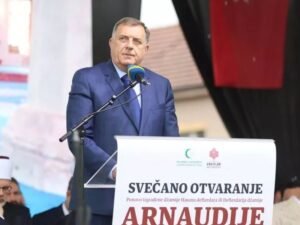 Dodik poslao poruku mira: Prije 31 godinu rušenje Arnaudije bio je čin bezumlja