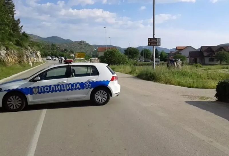 U teškoj saobraćajnoj nesreći smrtno stradala 18-godišnja djevojka