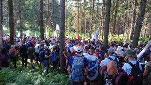 Iz Nezuka kreće Marš mira: Hiljade ljudi odaju počast žrtvama genocida u Srebrenici