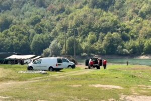 Danas akcija izvlačenja helikoptera OSBiH iz Jablaničkog jezera