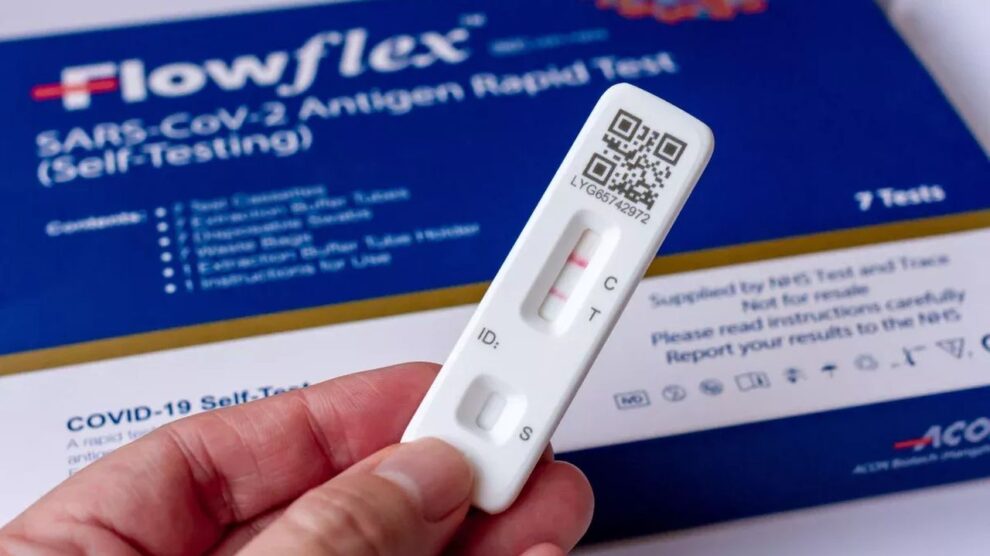 Upozorenje naučnika: Širi se zaraznija varijanta Covida-19