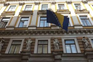 I pored hapšenja maloljetnika nove dojave o postavljenim eksplozivnim napravama u školama i Općinskom sudu