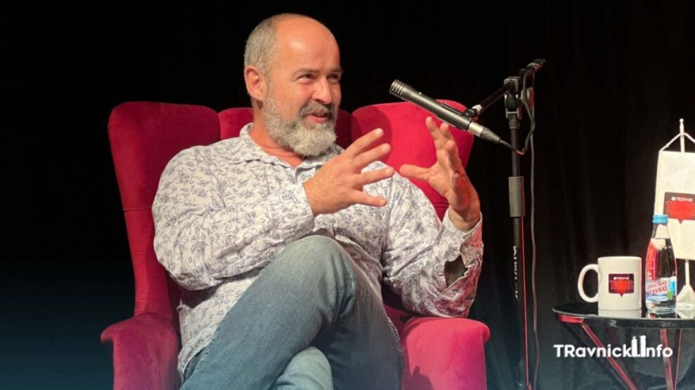 Vjekoslav Kramer gost 8. izdanja Travnik Talks: Publika uživala u razgovoru s Emelom