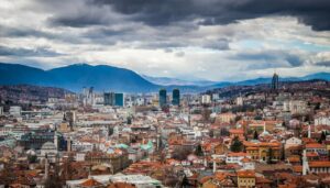 Magla i niski oblaci danas bi se u nekim predjelima BiH mogli zadržati cijeli dan