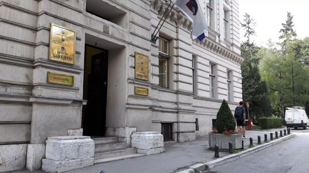 U toku pretresi Ministarstva komunalne privrede Kantona Sarajevo zbog nezakonite gradnje na Bjelašnici