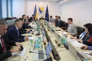 Krišto čitala Schmidtovu odluku o NUB BiH, Košarac i Amidžić napustili sjednicu Vijeća ministara BiH