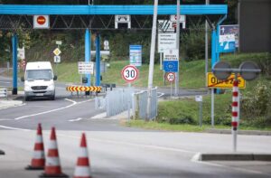 Slovenija produžila kontrole na granici s Hrvatskom