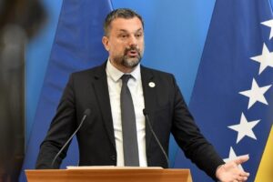 SDA i DF jučer pokrenuli inicijativu za smjenu Elmedina Konakovića