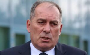 Bivši ministar sigurnosti BiH Dragan Mektić napadnut ispred svoje zgrade u Prnjavoru