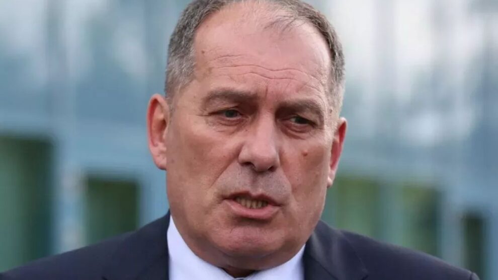 Bivši ministar sigurnosti BiH Dragan Mektić napadnut ispred svoje zgrade u Prnjavoru