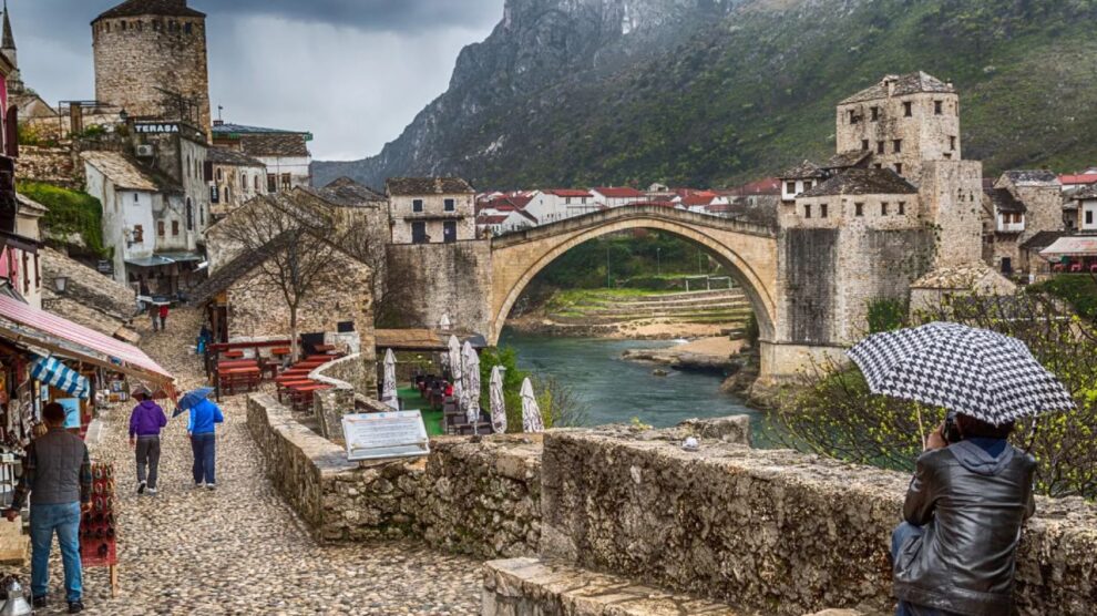 U BiH i danas oblačno, lokalno moguća slaba kiša
