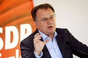 Nermin Nikšić se ove godine povlači se sa čela SDP-a BiH