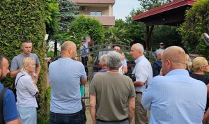 Milan Miličević se nalazi u svojoj kući dok traje pretres