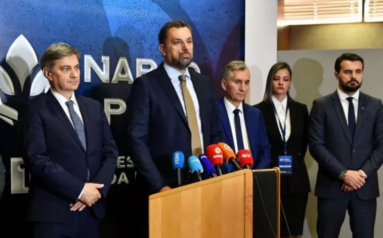 Narod i Pravda