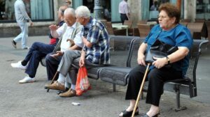 Sve više penzionera u FBiH: Za mjesec dana broj korisnika povećan za 2.000, za penzije potrebno gotovo 356 miliona KM
