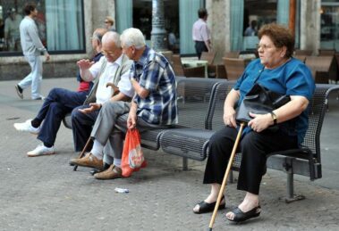 Sve više penzionera u FBiH: Za mjesec dana broj korisnika povećan za 2.000, za penzije potrebno gotovo 356 miliona KM