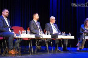 U Travniku održana prva izborna debata, učestvovali Lendo, Šečić i Gekić